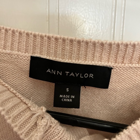 Ann Taylor Womens Cream Cardigan Sweater - Picture 2 of 3